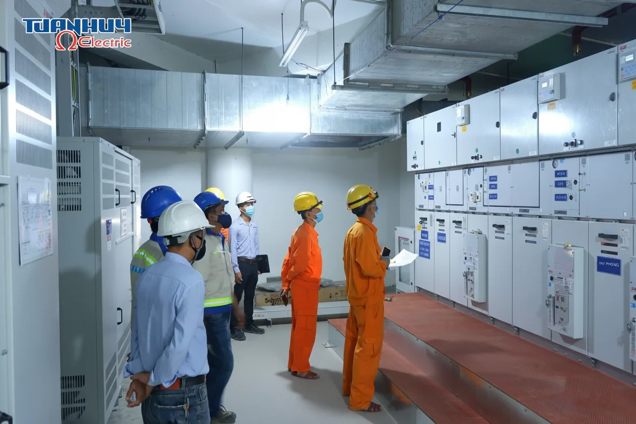 Cung cấp và thi công lắp đặt hệ thống điện, điện nhẹ, hệ thống điều hòa không khí, hệ thống cấp thoát nước